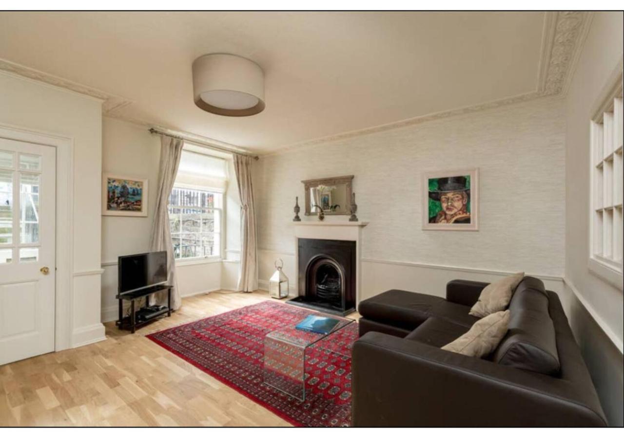 Joivy Boutique Apt With Patio In New Town Edinburgh Exterior photo