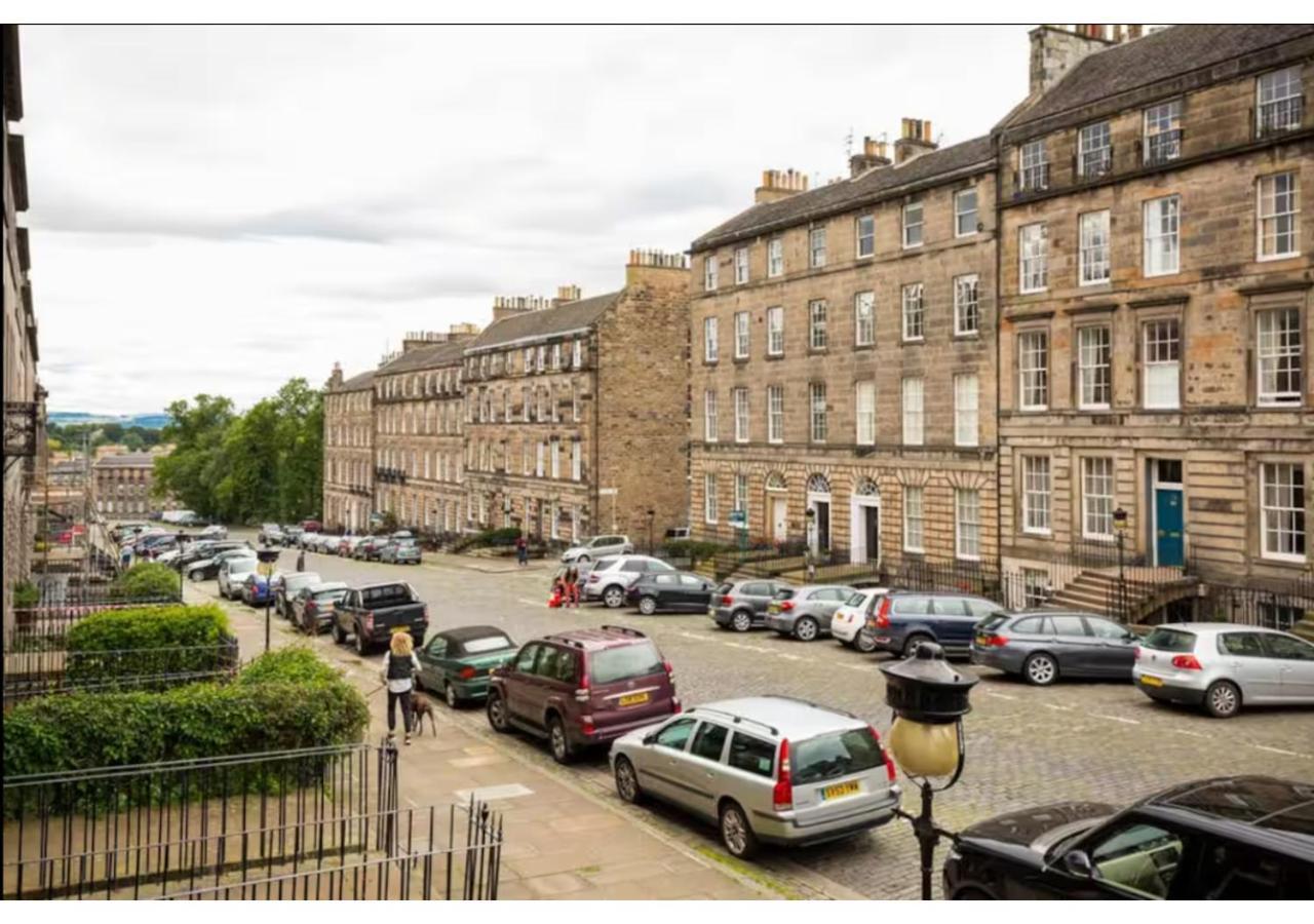 Joivy Boutique Apt With Patio In New Town Edinburgh Exterior photo